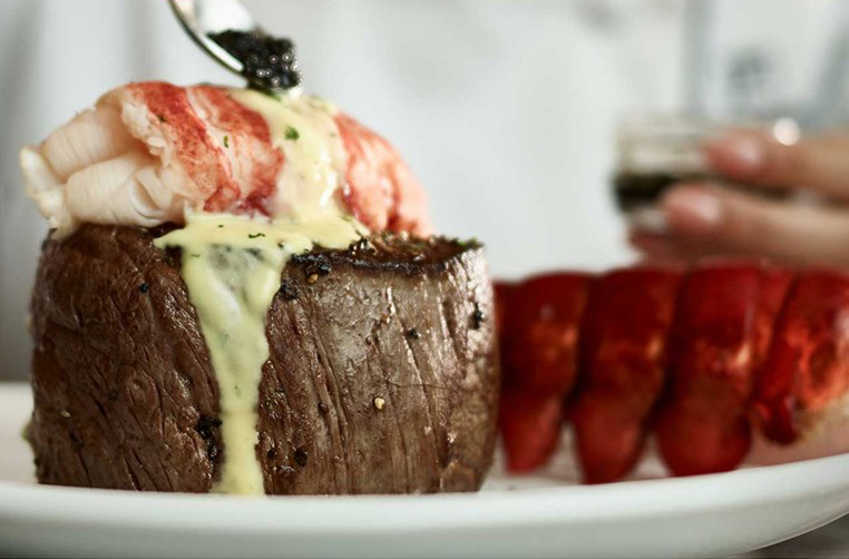 Fleming’s Prime Steakhouse & Wine Bar