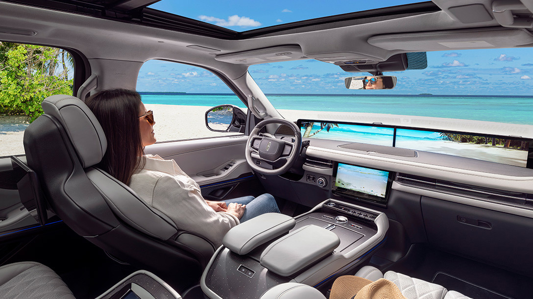 Interior of Lincoln Navigator