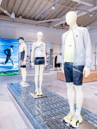 ON Mannequins