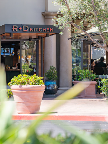 R+D Kitchen Storefront